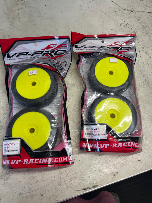 VP812G-M2-RY VP-PRO Frontier Evo 1/8 buggy premounts yellow wheels (2)