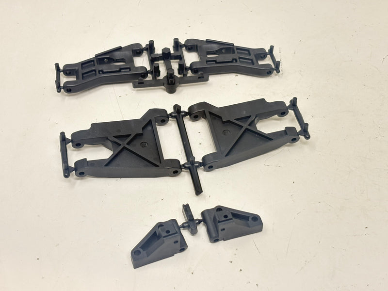 TEAM ASSOCIATED RC10 SPRINT EDITION RC10 Black Suspension Arms, front and rear and Front Arm Mounts