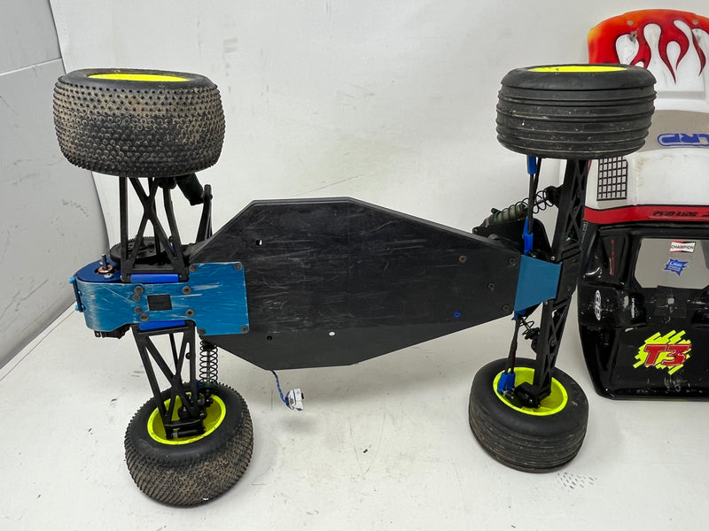 Used Vintage Team Associated RC10T3 Factory Team with LRP ESC