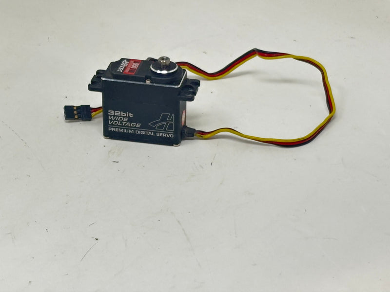 Used Hitec D951TW Servo