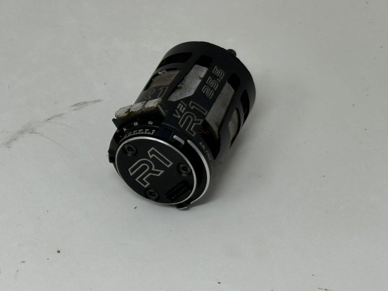 Used R1 25.5 V21
