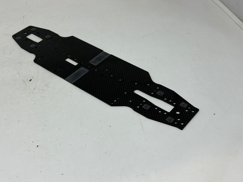 Used Schumacher U7926 C/F Chassis Mid Motor 2.25mm - Mi7
