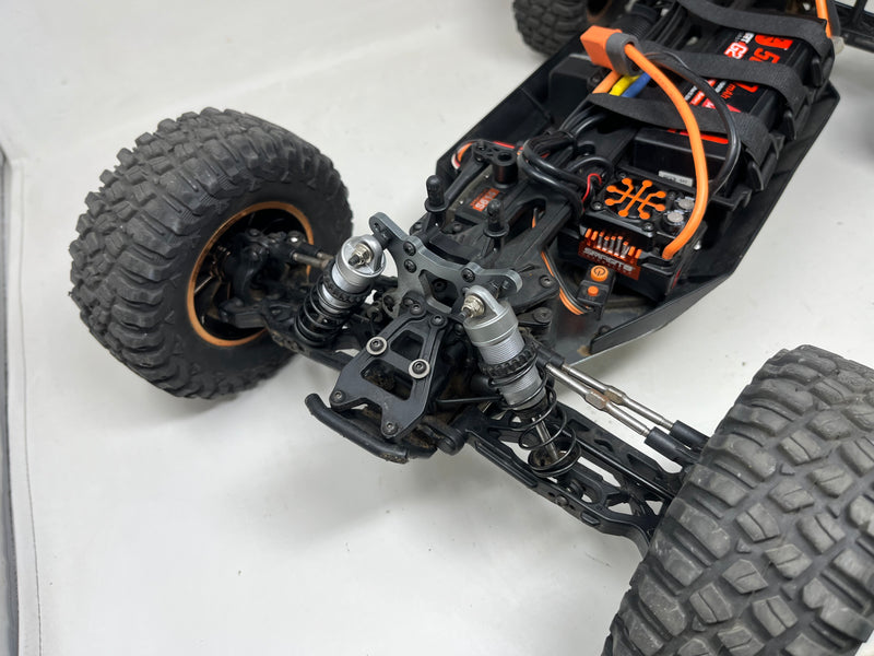 Used Losi Lasernut U4 buggy RTR with 4s battery
