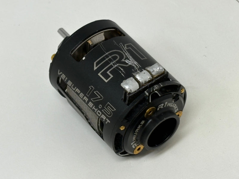 Used R1 17.5 V21 SS