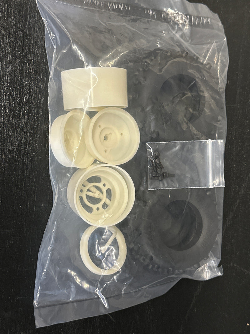 NEW TEAM ASSOCIATED RC10 JAY HALSEY EDITION REAR wheels and tires including hardware