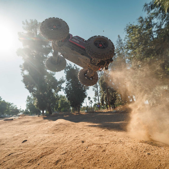 ARA4410V2T Arrma 1/10 OUTCAST 4S 4X4 RTR Brushless Stunt Truck, Red