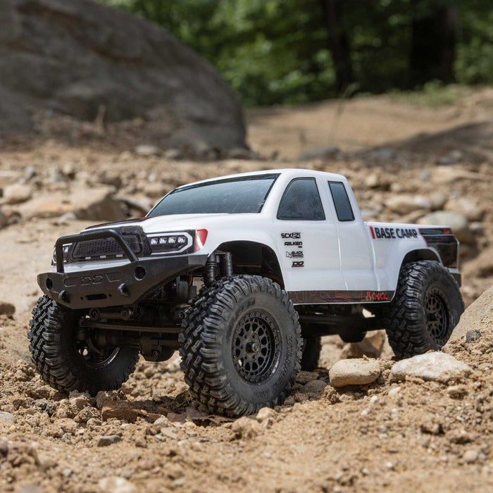 AXI-1219T Axial 1/24 SCX24 Base Camp 4WD Rock Crawler Brushed RTR with Battery & Charger, White