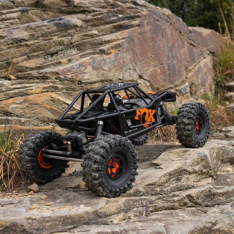 AXI-1543T1 Axial 1/10 UTB10 Capra 1.9 4WS 4X4 Unlimited Trail Buggy Brushed RTR, Orange