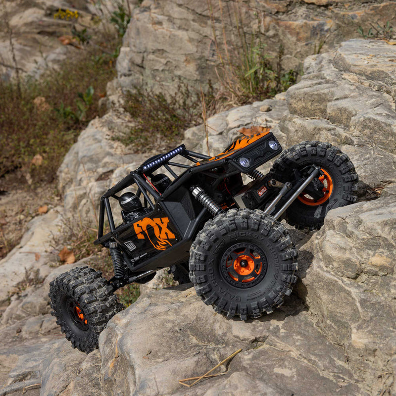 AXI-1543T1 Axial 1/10 UTB10 Capra 1.9 4WS 4X4 Unlimited Trail Buggy Brushed RTR, Orange