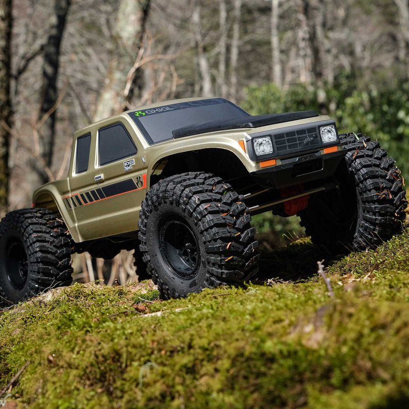 AXI-3071 Axial 1/10 SCX10 III Coyote 4X4 RTR Rock Crawler (Battery & Charger Included), Gold