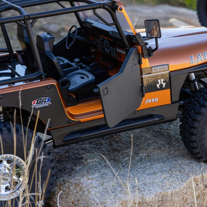 AXI03008V2T Axial 1/10 SCX10 III Jeep CJ-7 4X4 RTR Brushed Rock Crawler