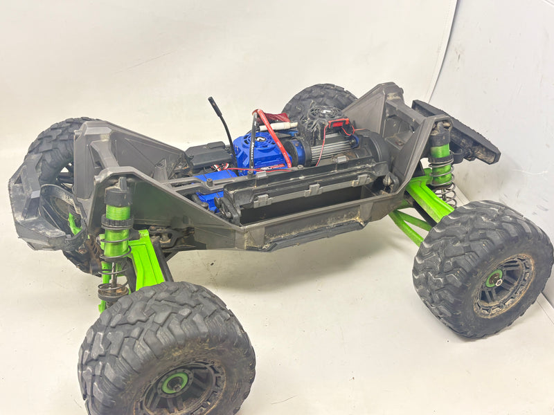 Used Traxxas MAXX