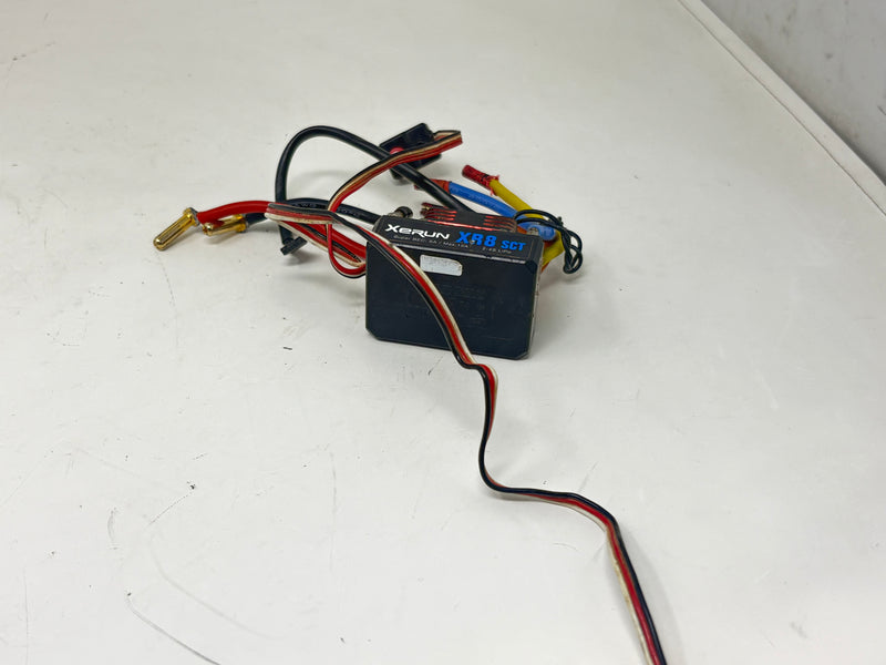 USED Hobbywing XR8 SCT
