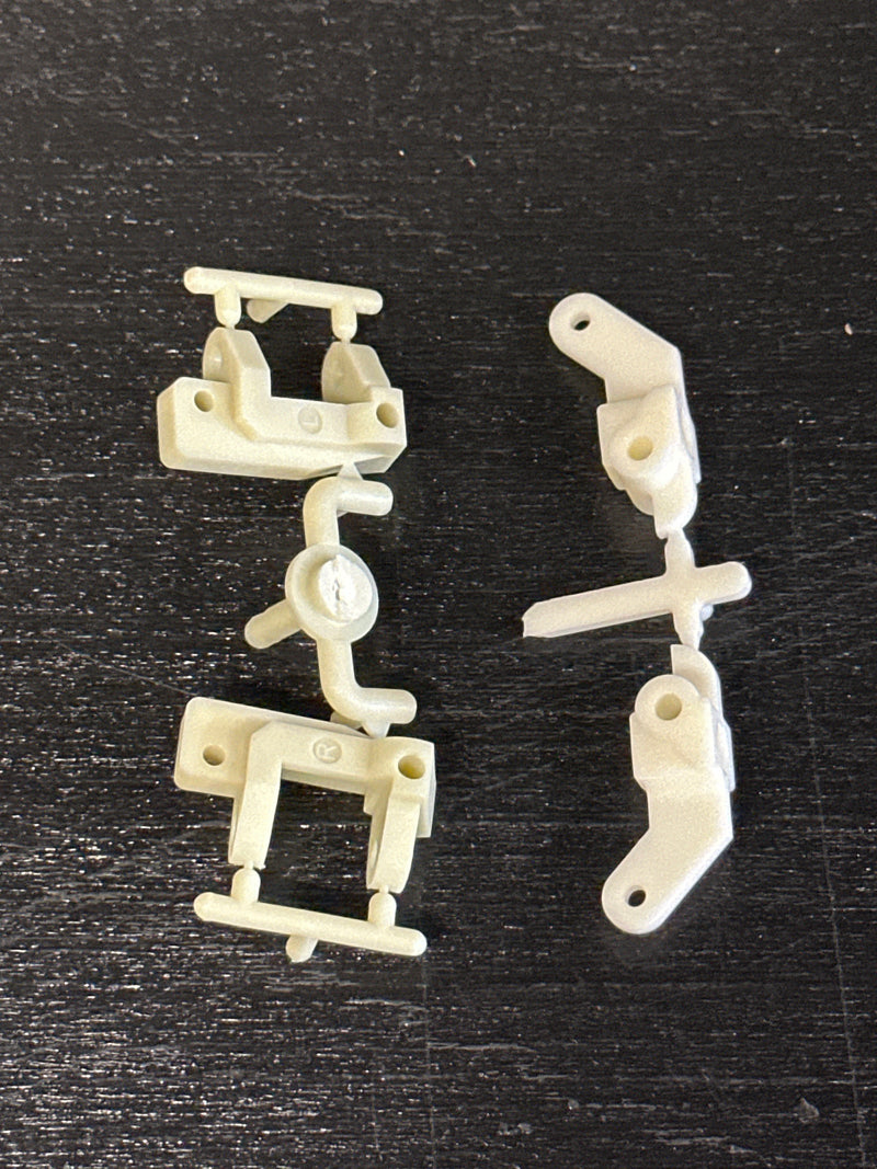 NEW TEAM ASSOCIATED RC10 JAY HALSEY EDITION Steering blocks and caster blocks