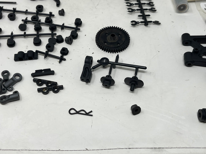Used RC8B3/B4 Parts Lot