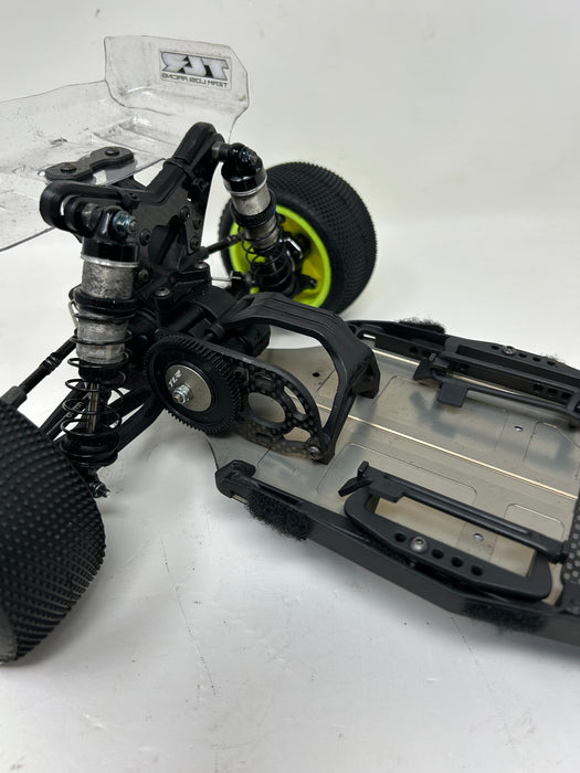 Used TLR 22 5.0 DC elite roller
