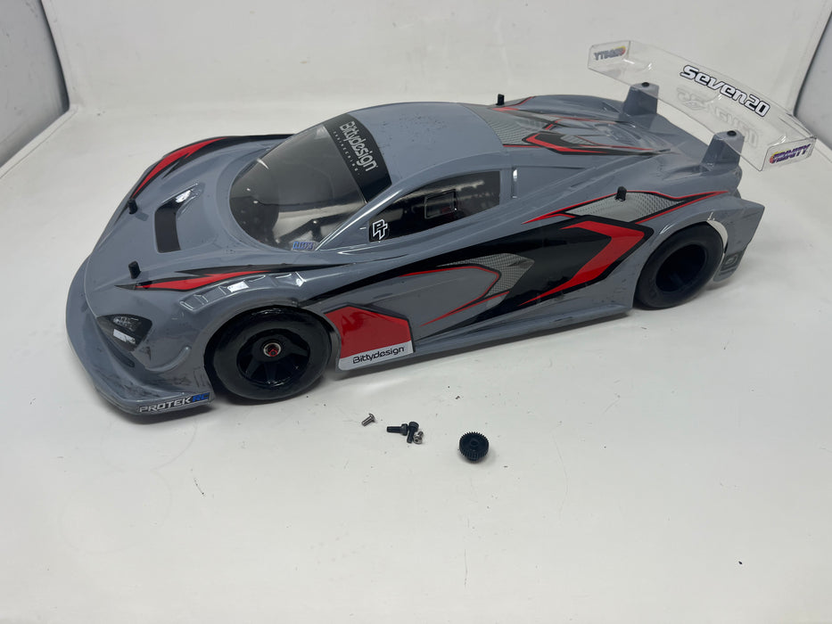 Used CRC 1811 WGT200R Roller.