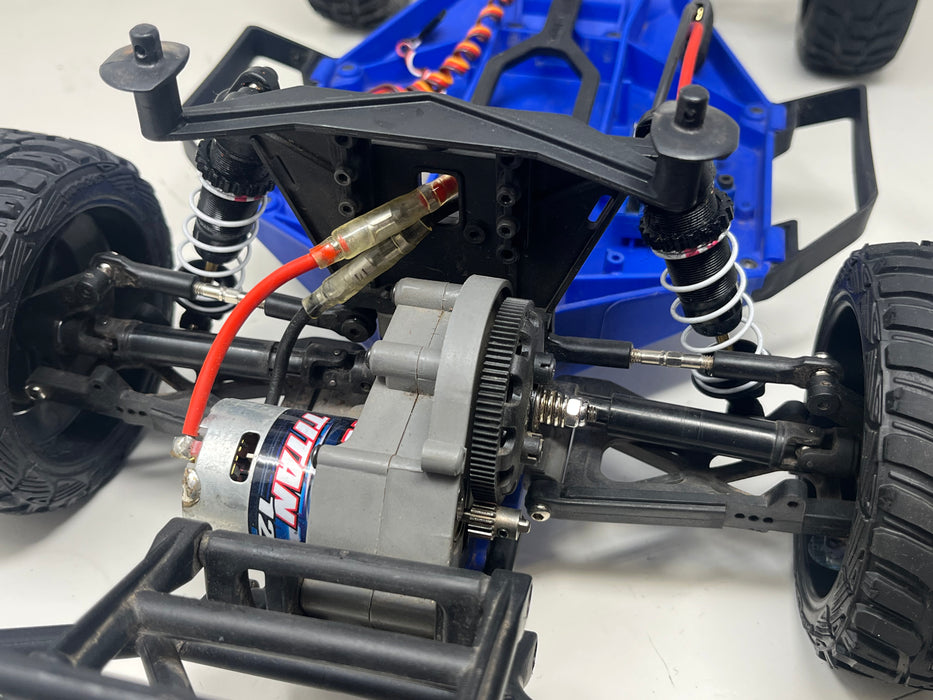 Traxxas Slash LCG 2WD Carpet Race Truck (Used)