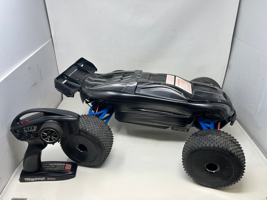 Used Traxxas E-Revo RTR