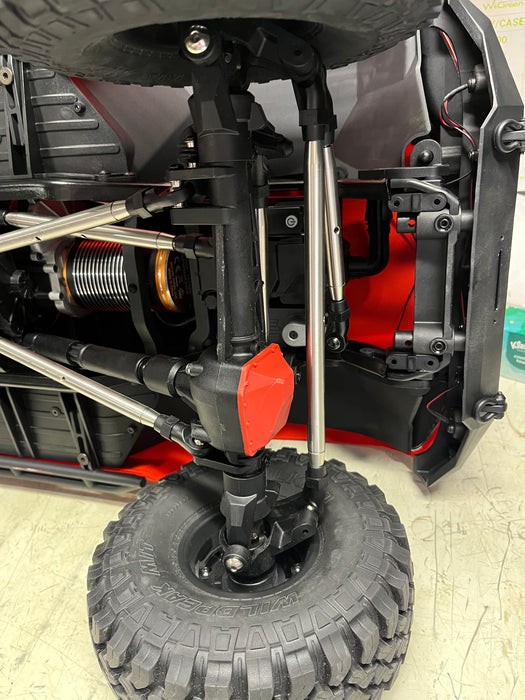 AXI05001T Axial 1/6 SCX6 Trail Honcho 4X4 Rock Crawler RTR (Red) Used but like new.