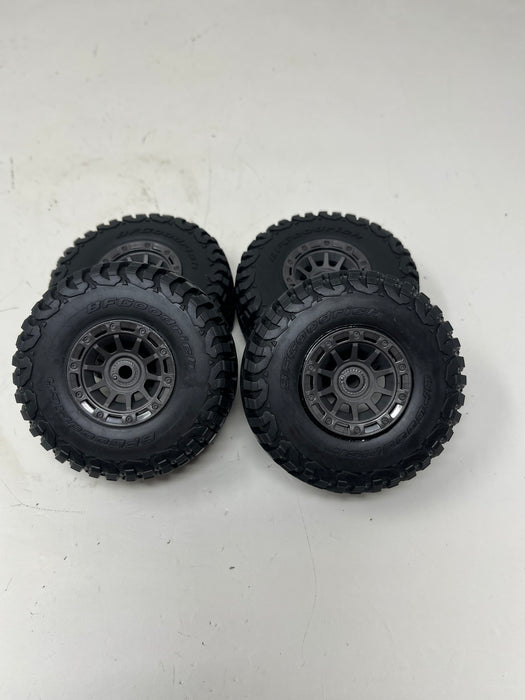 USED 10870-gray Traxxas 1.4" Gray Wheels w/ BFG Mud-Terrain Tires Mini Slash Set of 4