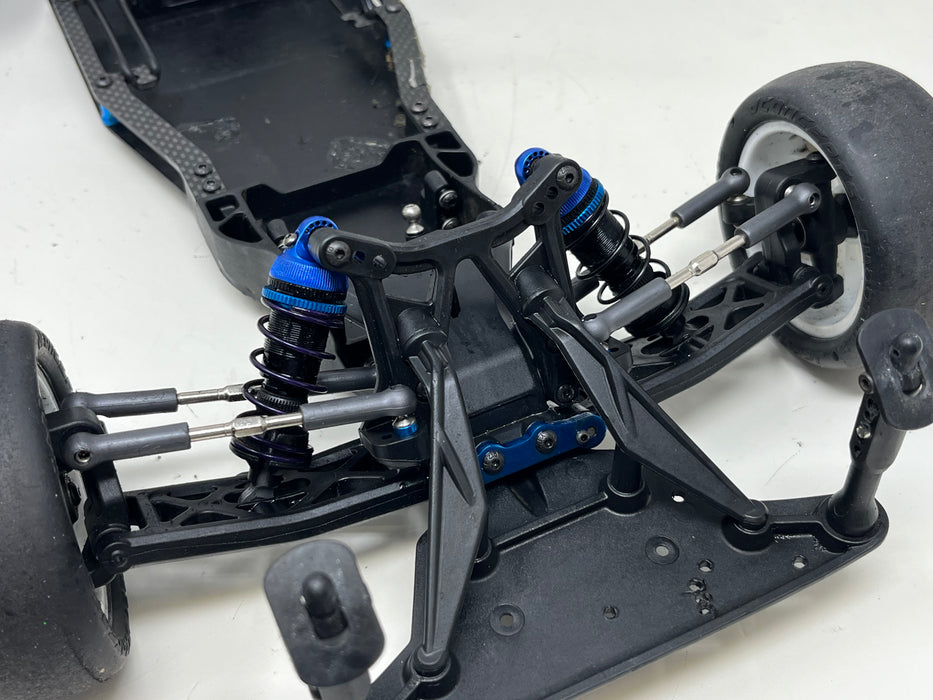 Used 70032 Team Associated SR10M 1/10 2WD Electric Dirt Oval Team Kit