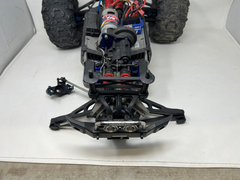 Used 1/10th Traxxas Summit for parts or repair