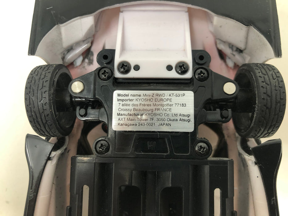 KT-531P Kyosho Mini-Z McClaren Senna GTR, Case, & Accessories (Used)