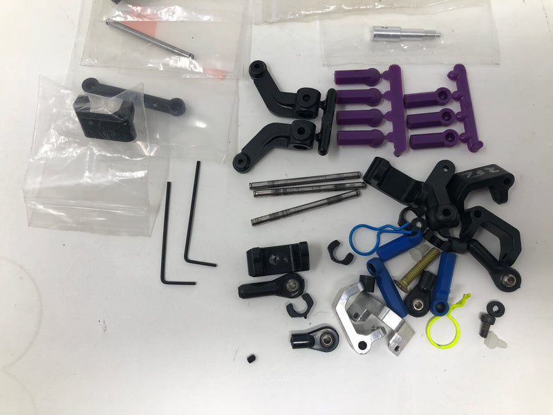 Lot of Terminator Putnam Vintage Dirt Oval B-3 Machine Caster Blocks & Other Parts