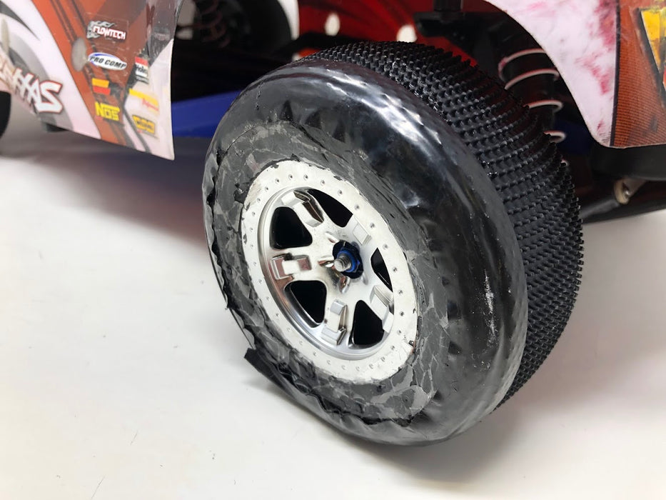 Traxxas Slash LCG 2WD Carpet Race Truck (Used)