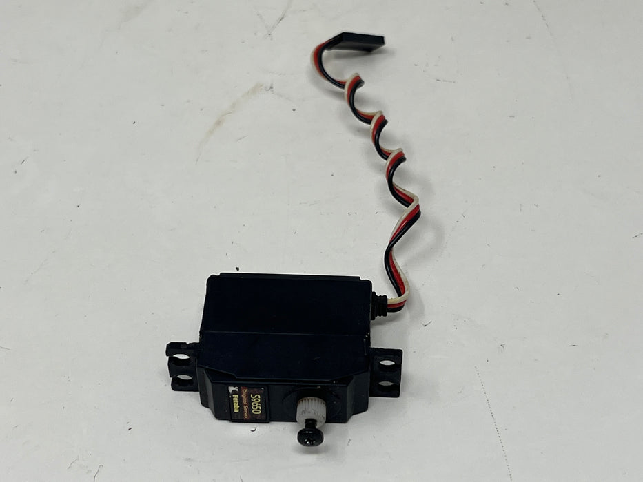 Used Futaba 9650 servo