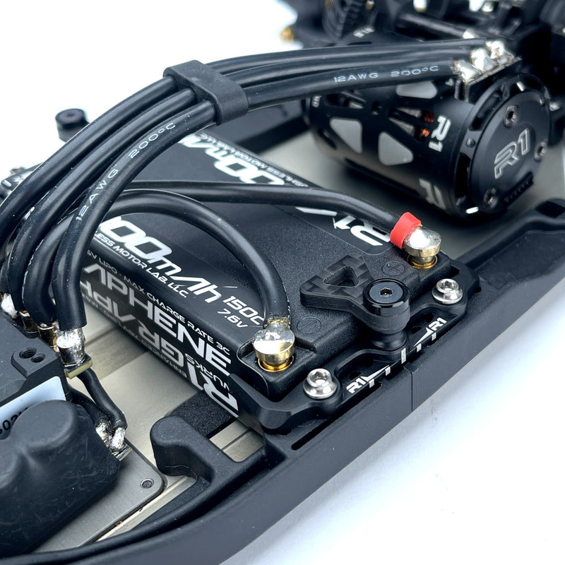 900104 R1WURKS (B7 Series) Battery Mount Set