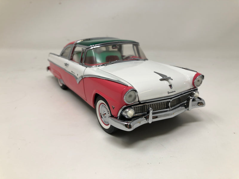 B11TQ13 1/24 Scale Franklin Mint Precision Models 1955 Ford Crown Victoria