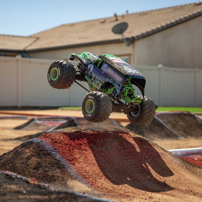 LOS04028T1 LOSI 1/8 LMT 2.0 Grave Digger 4X4 Solid Axle Brushless Monster Truck RTR, Green