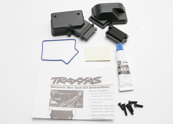 3924 - Traxxas Sealed Receiver Box / foam pad / silicone grease /2.5x8mm BCS (2) / 3x10mm CCS (2) / 3x15mm CCS (2)